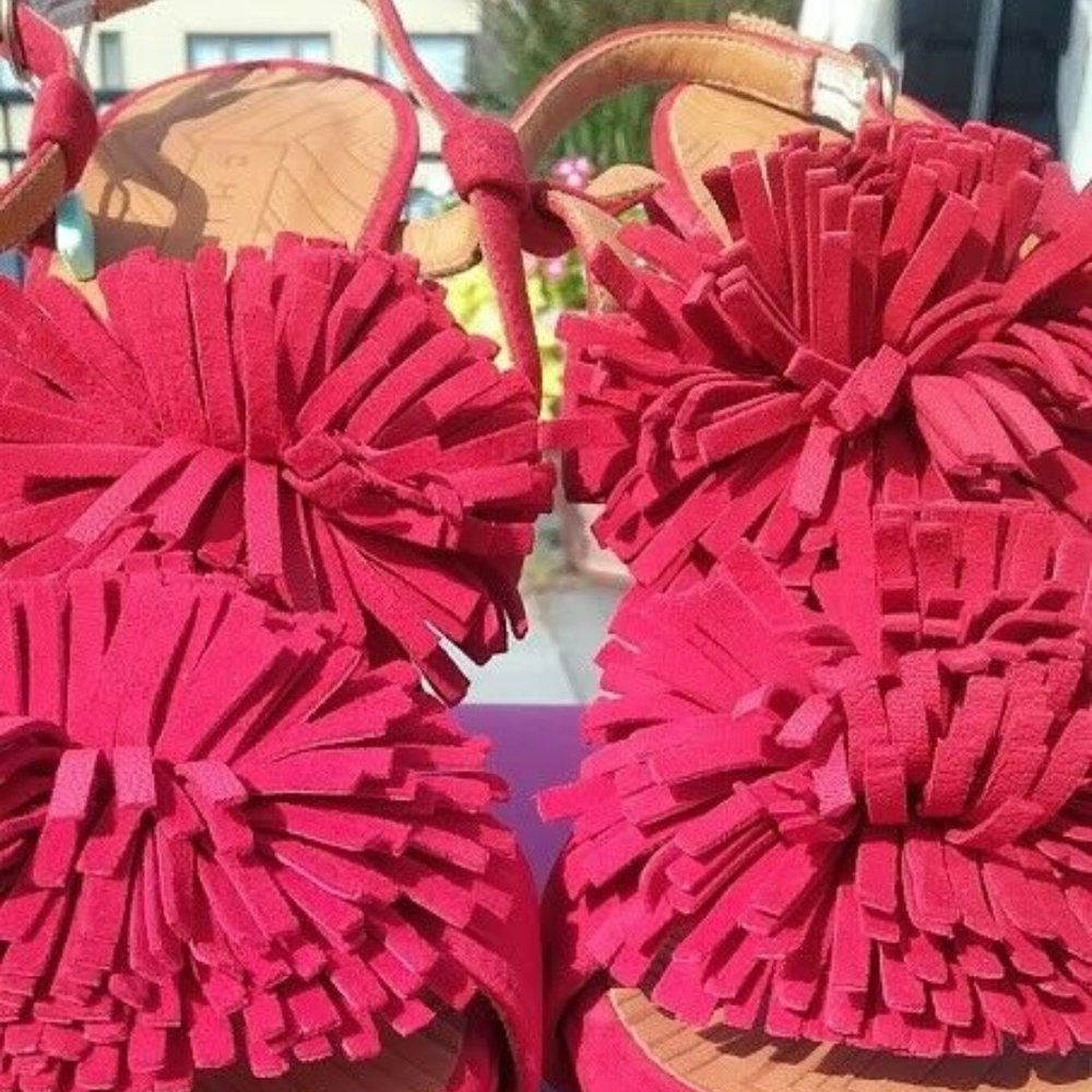 Chie Mihara RED POMPOM Sandals